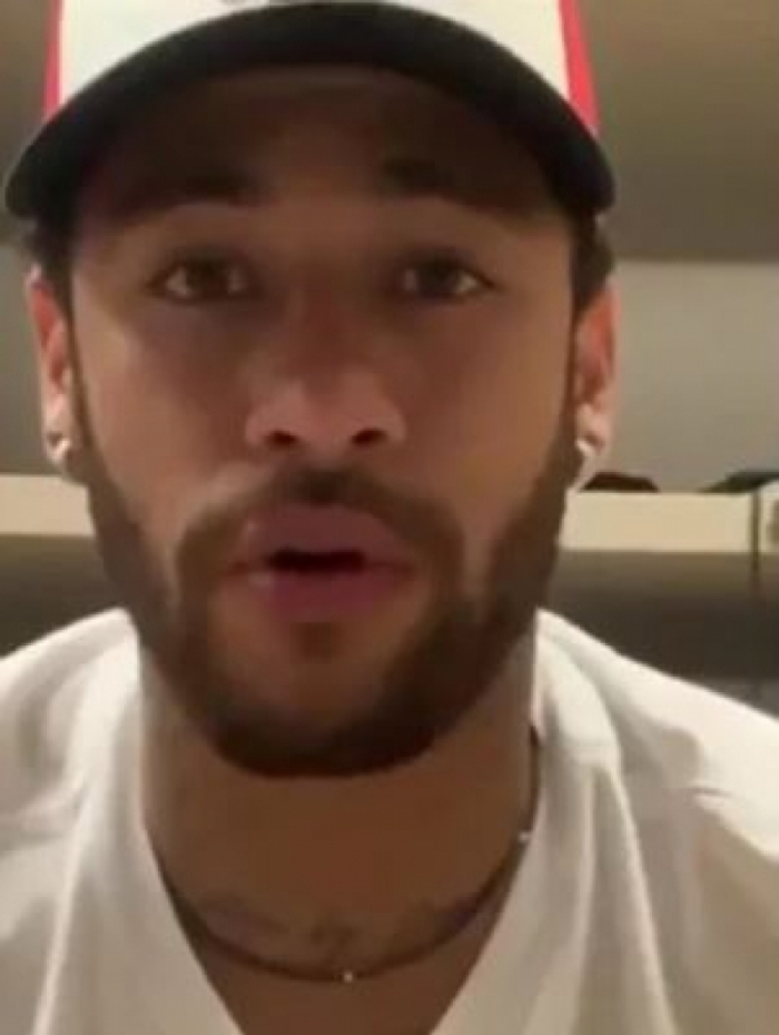 Neymar posta vídeo na rede social e nega que tenha havido estupro